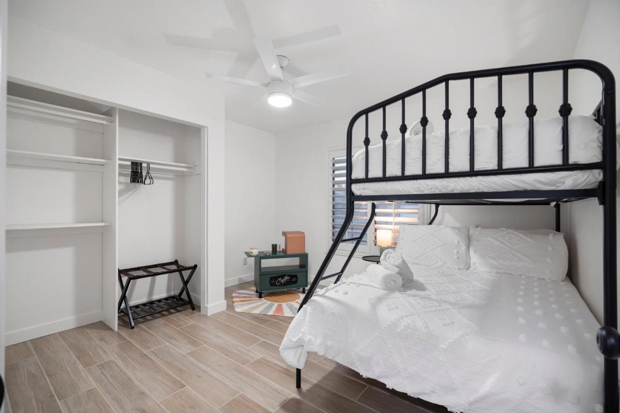 פאוריה Large Pool With Diving Board, Remodeled 3Bdrm, Near State Farm Stdm And More! מראה חיצוני תמונה