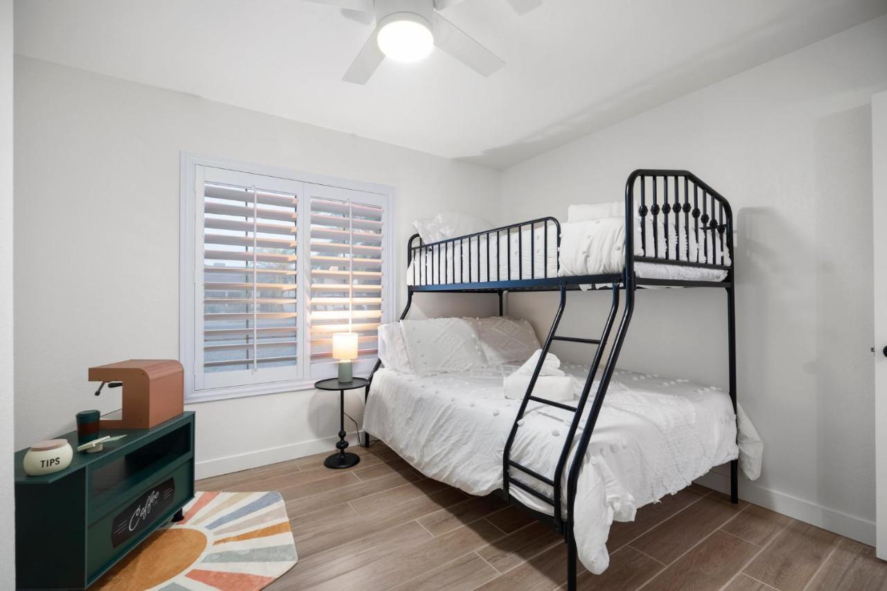 פאוריה Large Pool With Diving Board, Remodeled 3Bdrm, Near State Farm Stdm And More! מראה חיצוני תמונה
