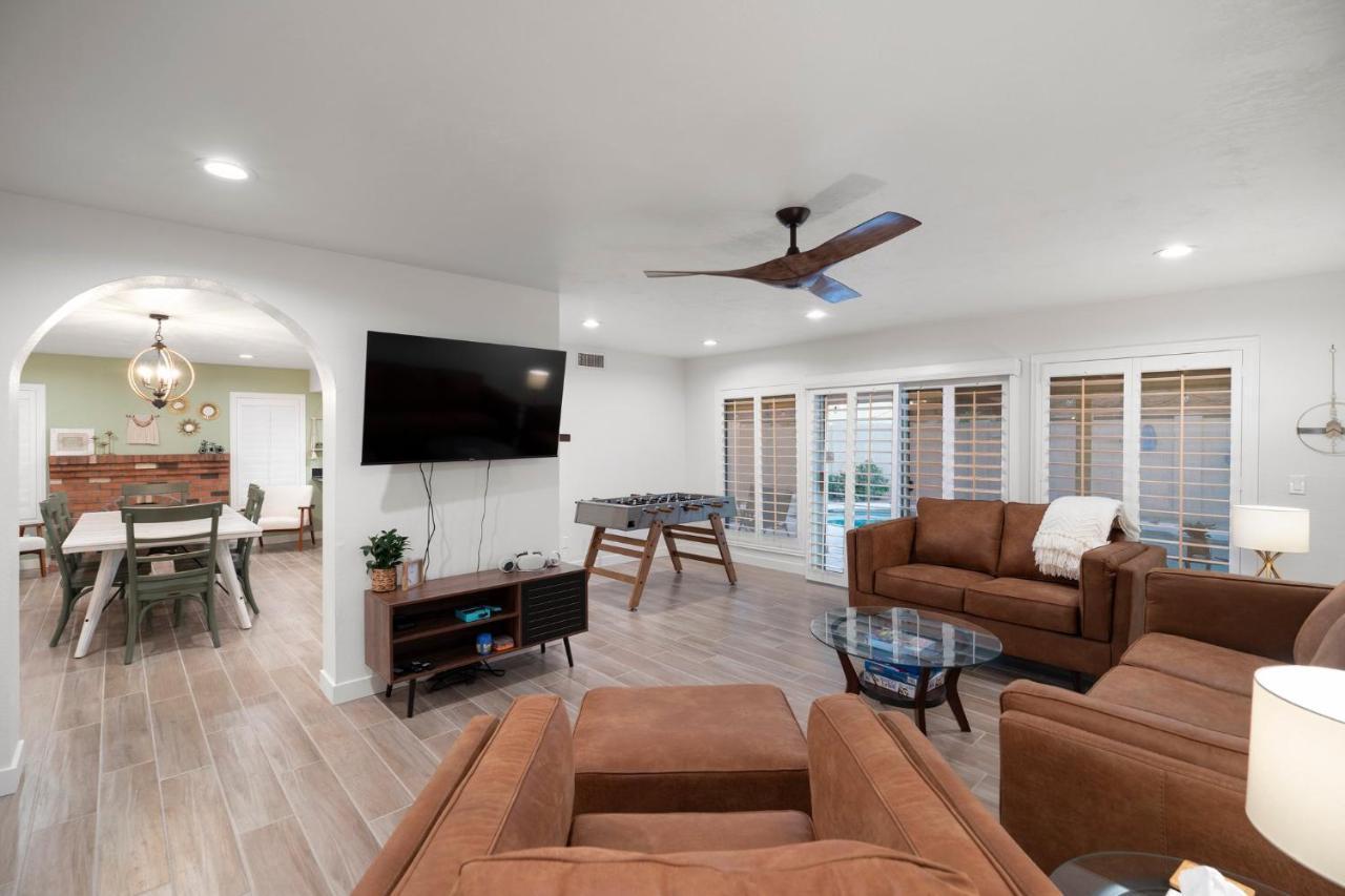 פאוריה Large Pool With Diving Board, Remodeled 3Bdrm, Near State Farm Stdm And More! מראה חיצוני תמונה